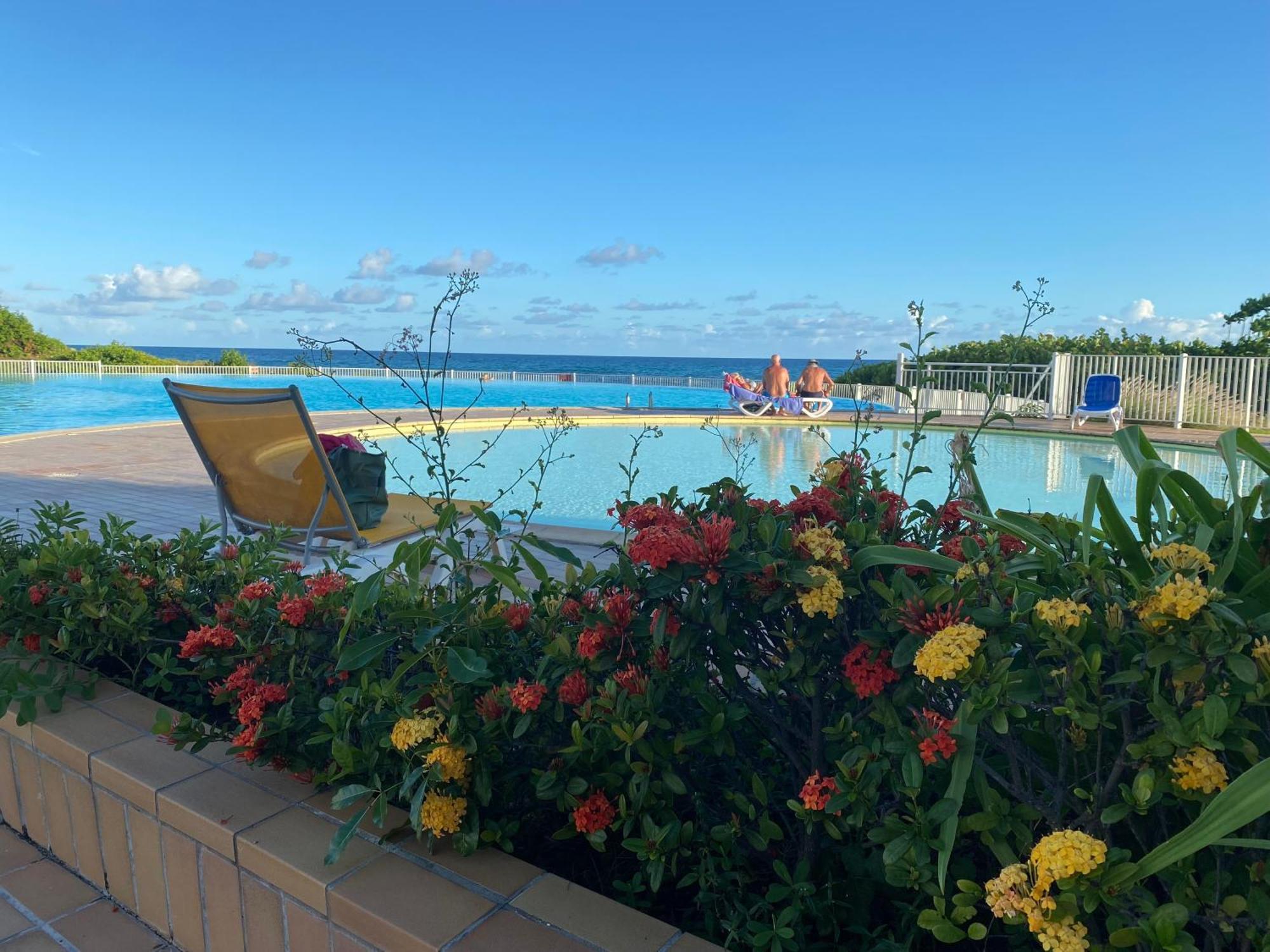 Ti Kaz Emeraude - Mer, Soleil Et Sable Fin, Piscine Et Tennis Saint-Francois  Kültér fotó